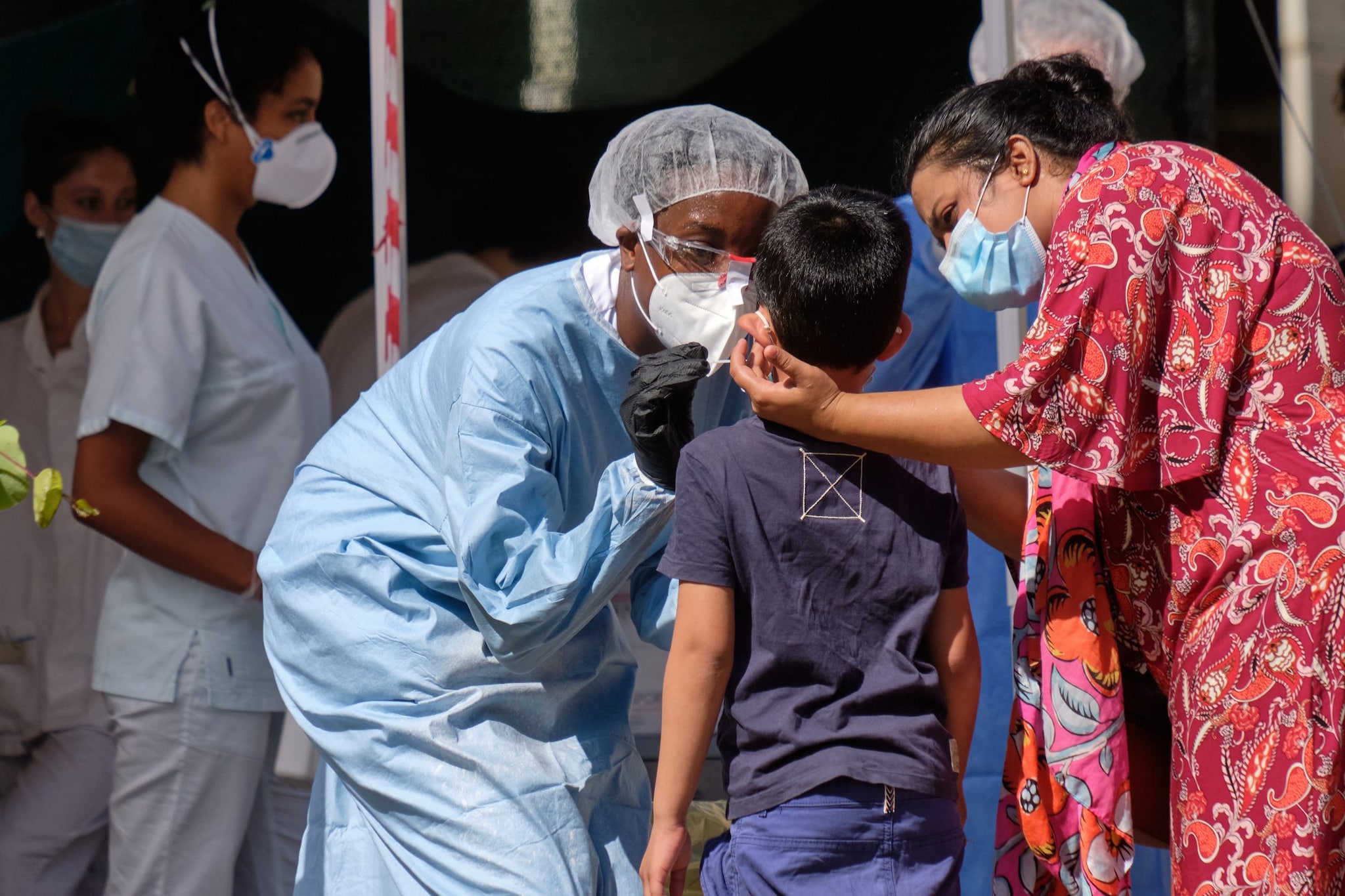 Tamponi ai membri della comunità bangla romana