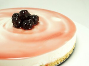 Come decorare la torta fredda allo yogurt
