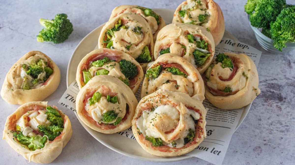 Girelle con mozzarella, zucchine e prosciutto crudo il rustico