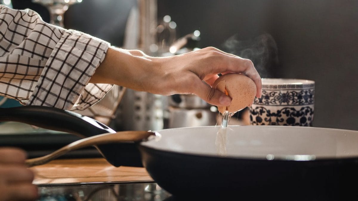 Apriuova In Acciaio Inox - Per Rompere Uova Sode, Morbide E Crude Con Facilit&agrave;