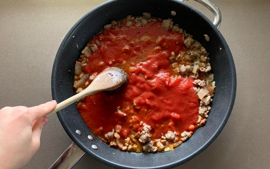 Pasta alla zozzona la ricetta del primo piatto tipico della cucina laziale