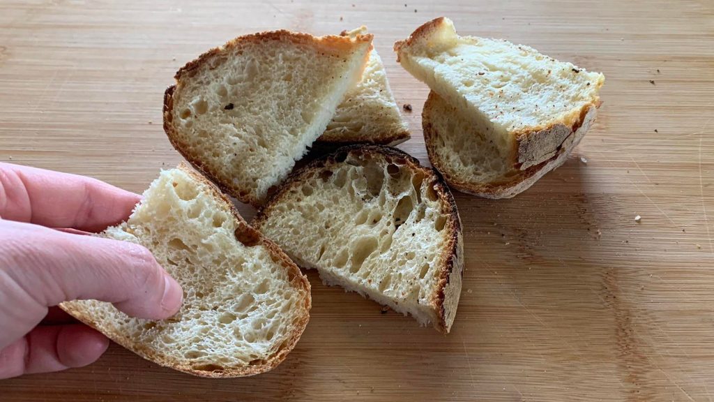 Bruschette lardo e miele la ricetta dei crostini perfetti per l'aperitivo