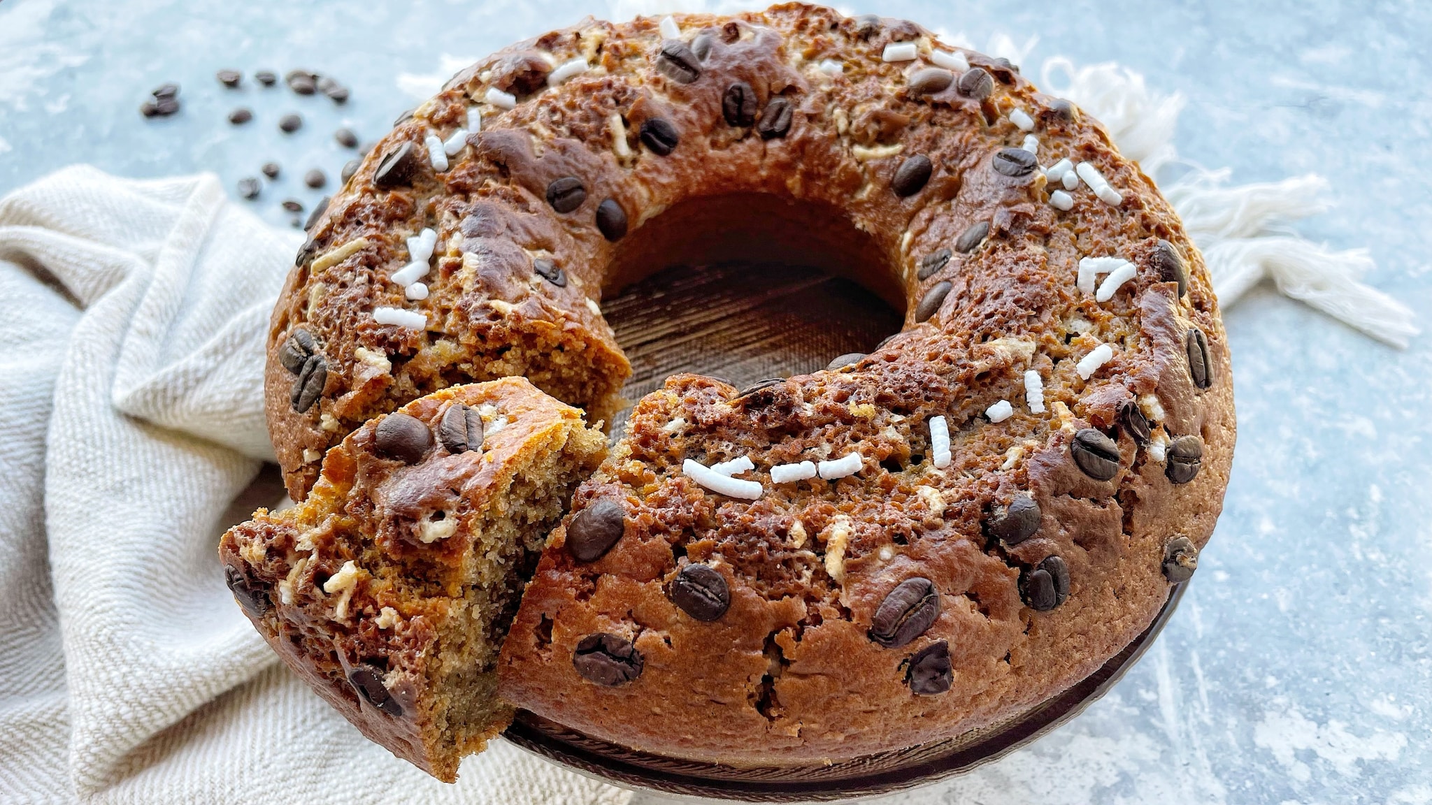 Ciambella al caffè: la ricetta del ciambellone soffice e dal gusto intenso