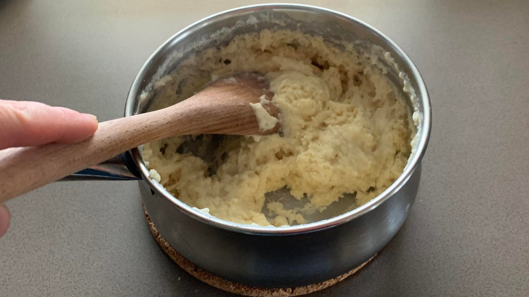 Tortelli di San Giuseppe: la ricetta delle soffici frittelle di Carnevale Tortelli di San Giuseppe: la ricetta delle soffici frittelle di Carnevale