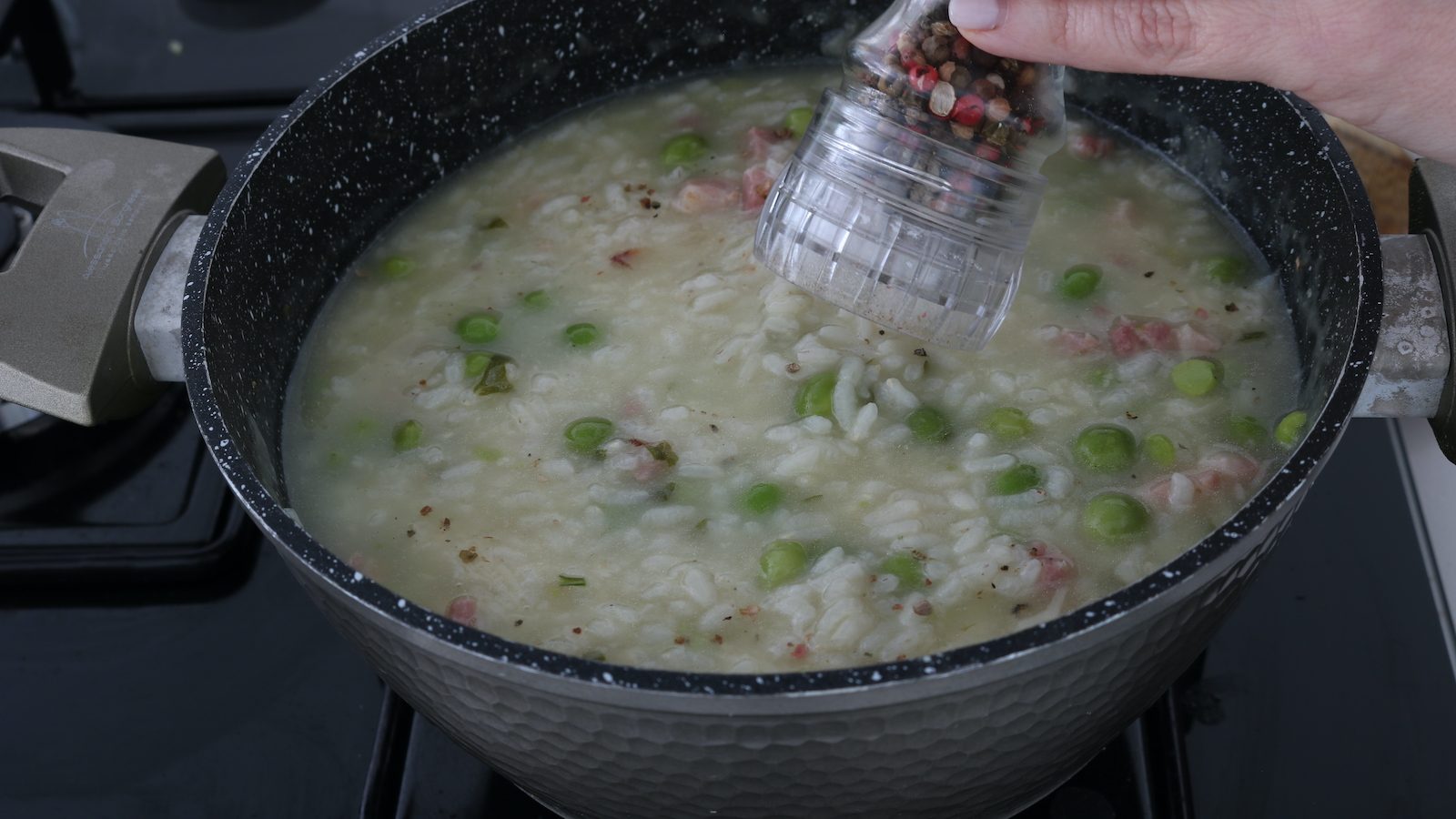 Risi e bisi la ricetta originale del primo piatto della tradizione