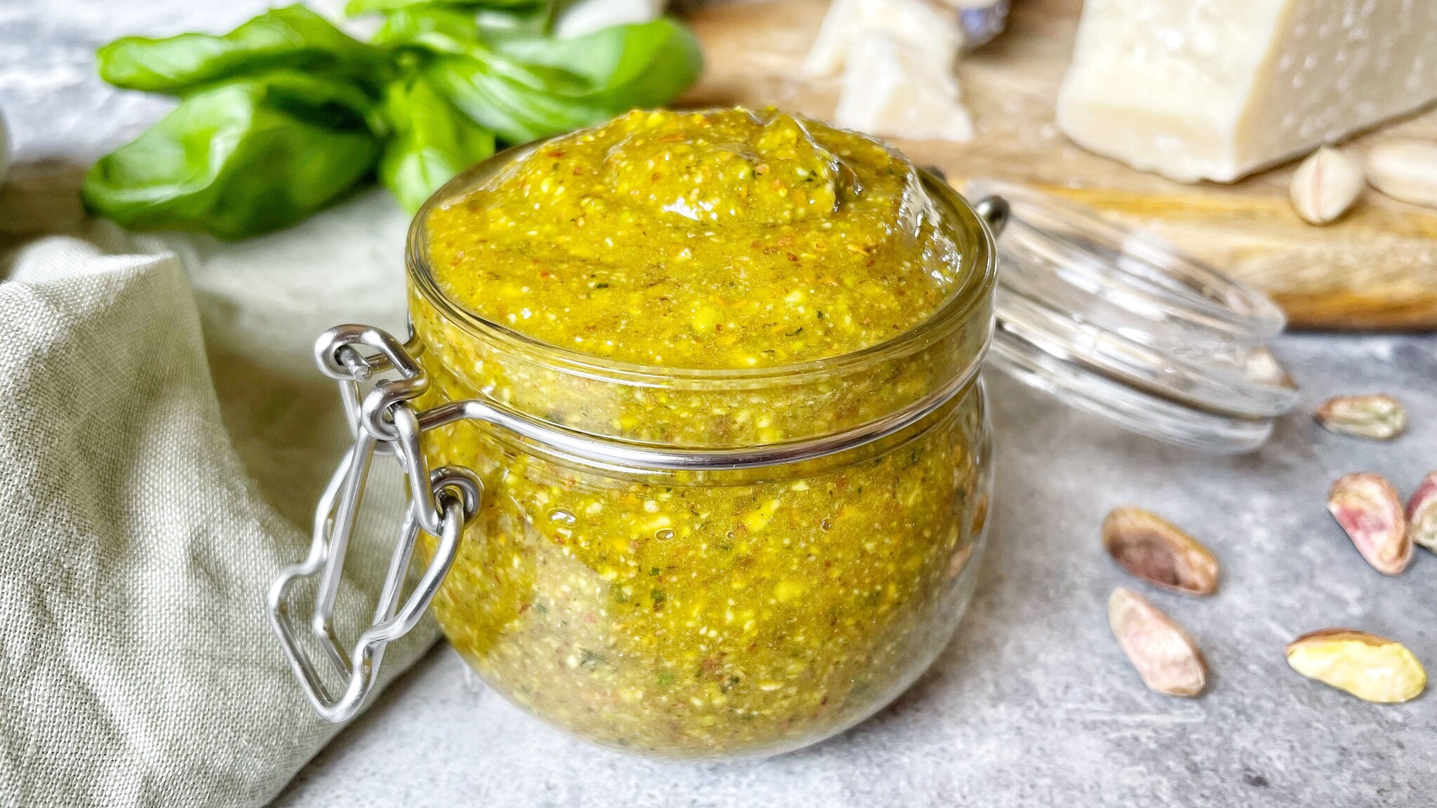 Pesto di pistacchi la ricetta del pesto siciliano invitante e raffinato