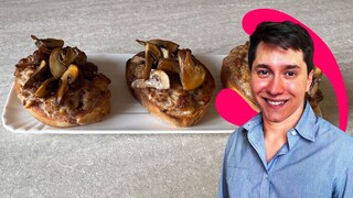 Crostone con salsiccia, stracchino e funghi: la ricetta dalla rubrica Easy Gourmet