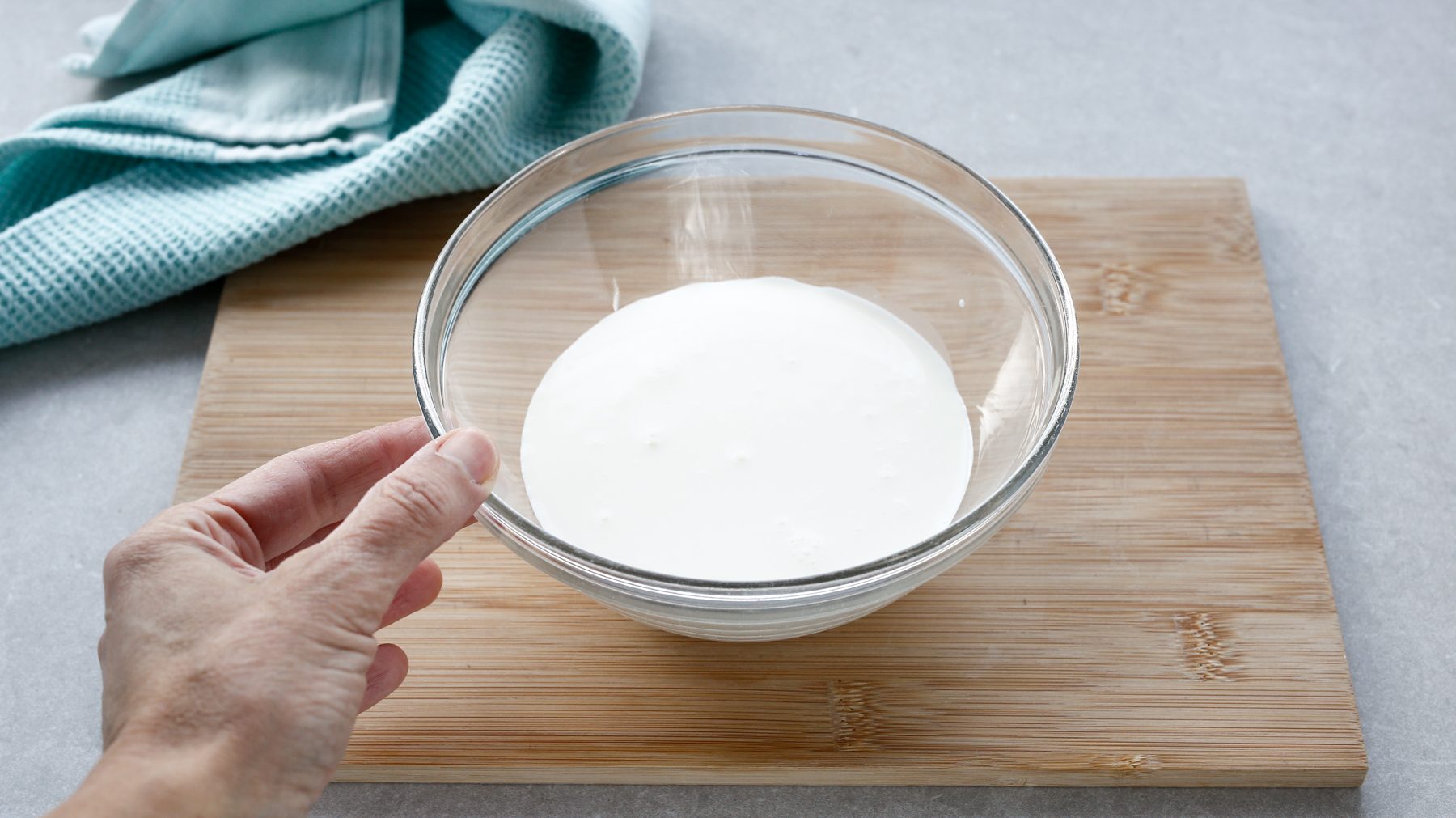 Crema allo yogurt la ricetta del dolce al cucchiaio leggero e dalla