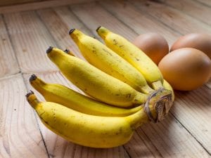 Banane e uova