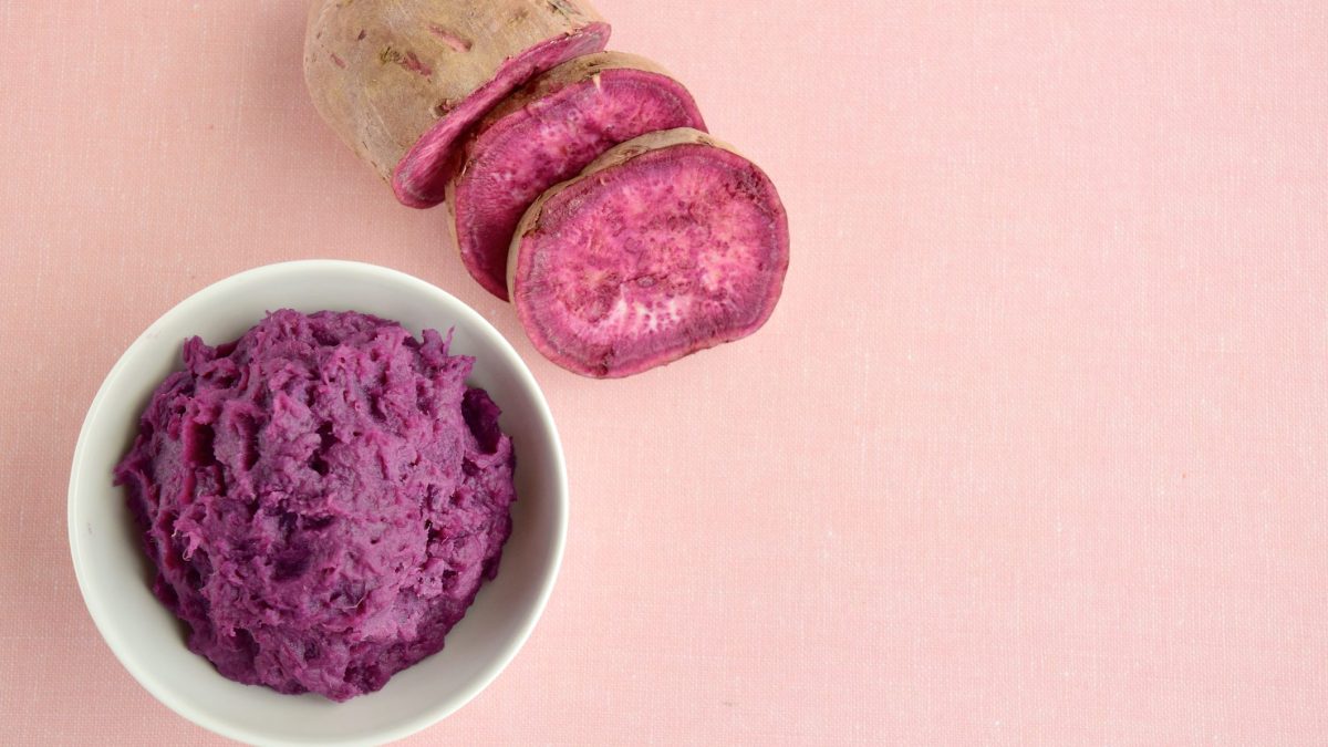 7 Benefits of Purple Yam (Ube), and How it Differs from Taro