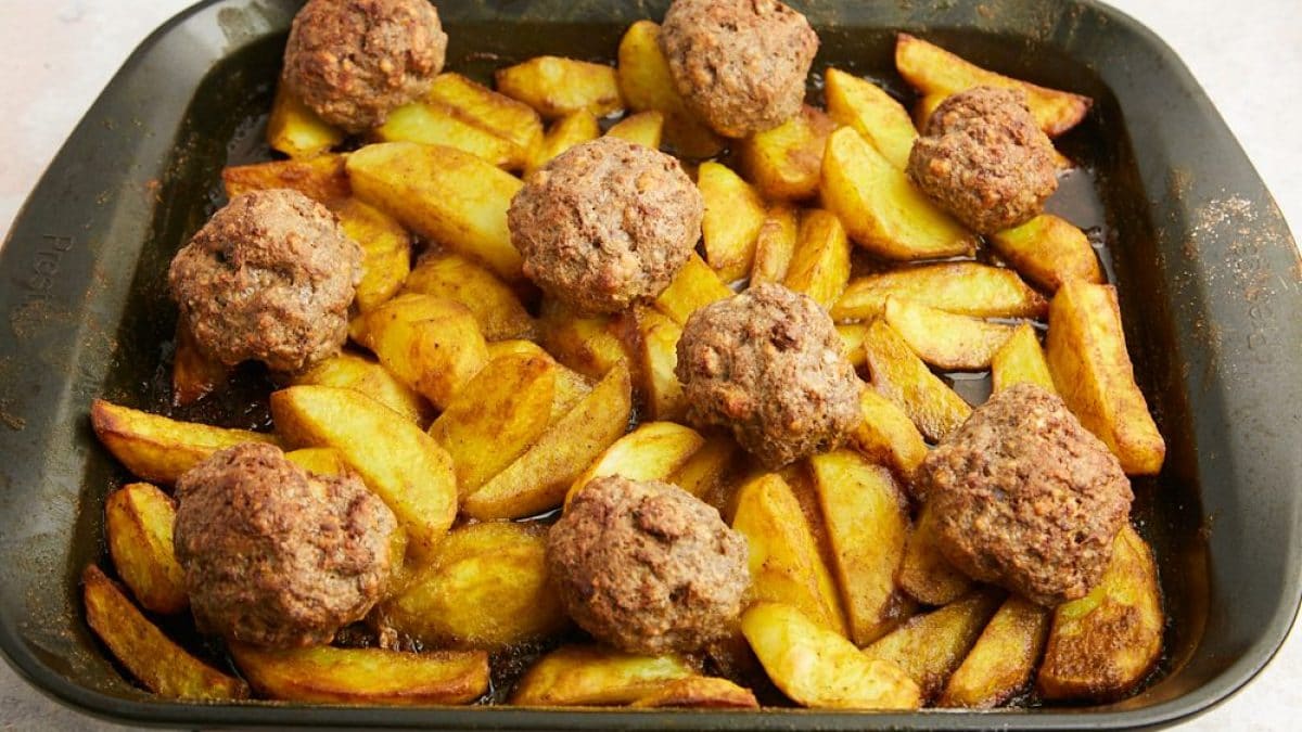 Baked Meatballs With Potatoes The Recipe For An Easy And Delicious Dish
