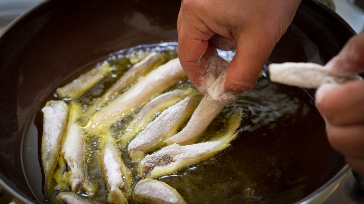 How to fry without splashing the method to keep the kitchen clean