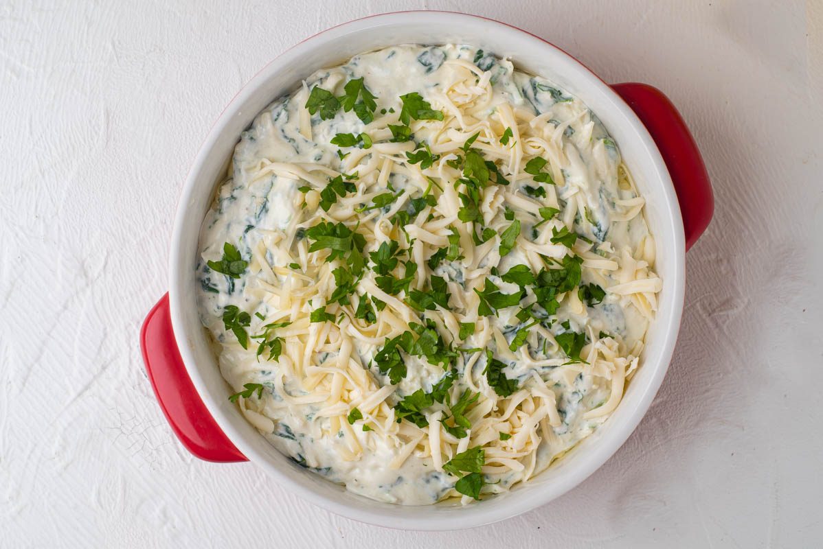 Fresh Spinach Dip The Most CrowdPleasing, Creamy And Cheesy dipping sauce