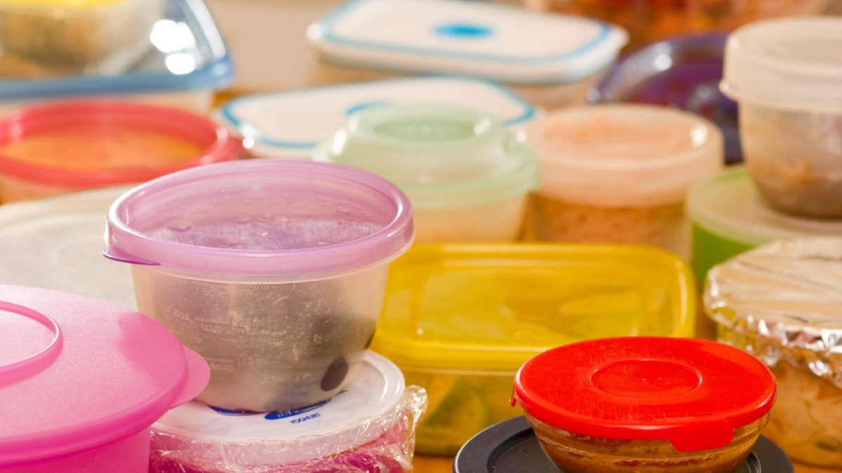 Here's The Best Way To Get Rid Of Tough Stains On Plastic Containers