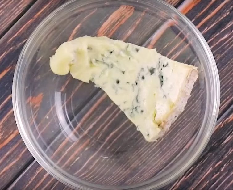 Blue Cheese Fritters Recipe