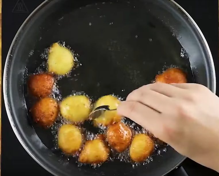 Blue Cheese Fritters Recipe