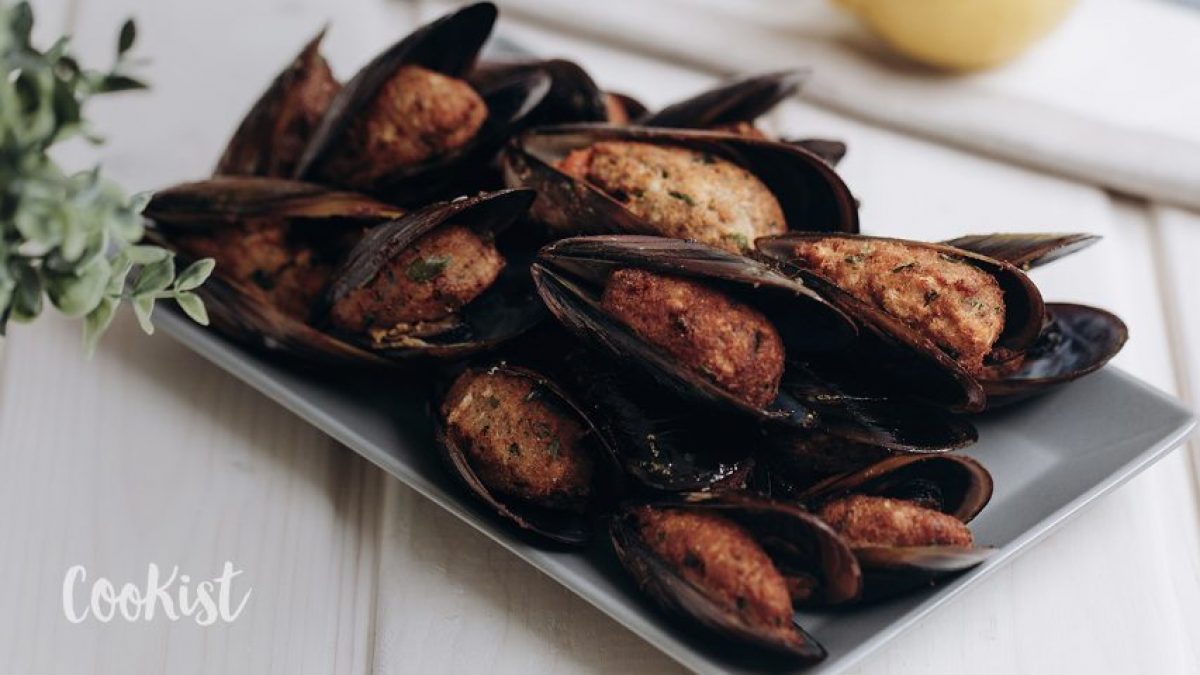 Tigres Spanishstyle stuffed mussels a popular seafood tapas dish