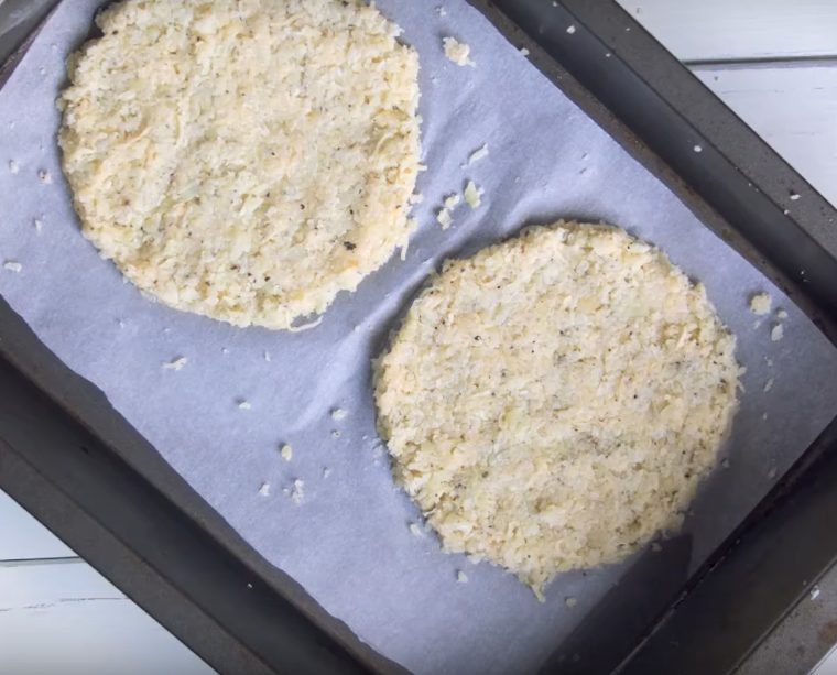 LowCarb Cauliflower Calzone Recipe