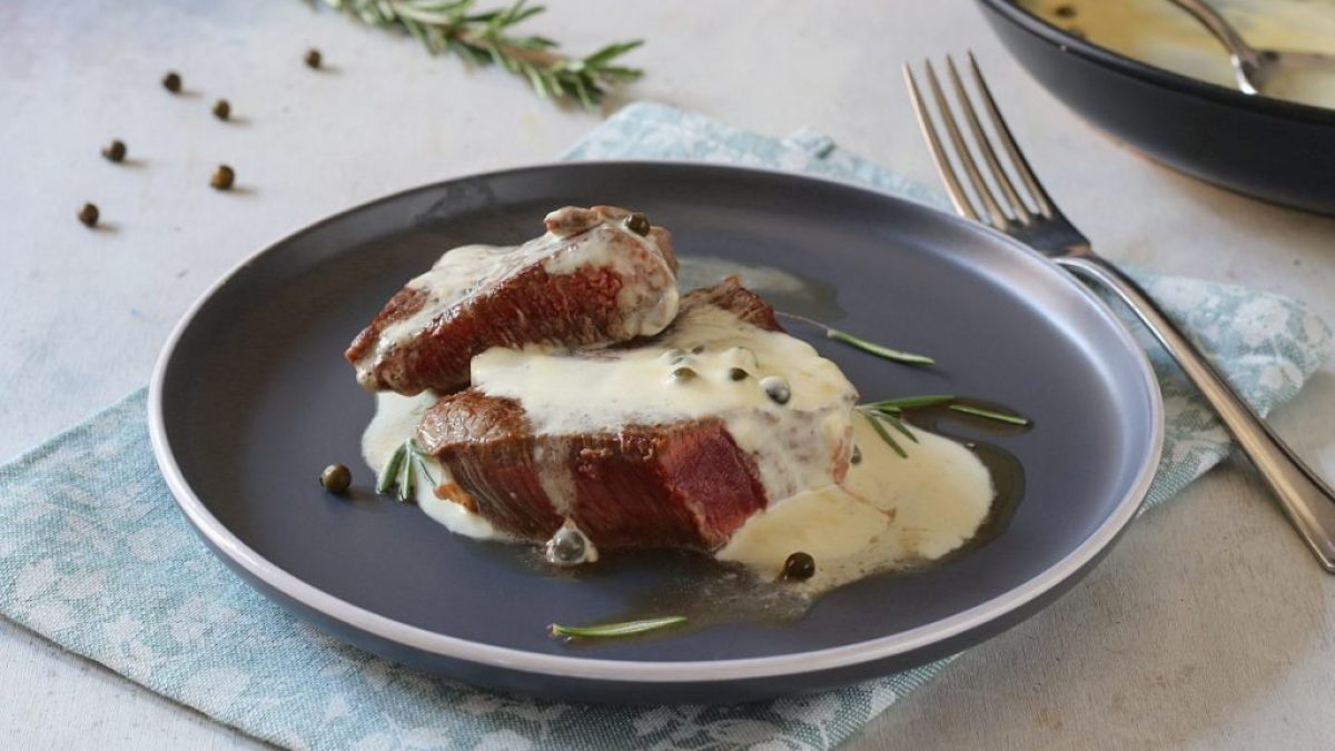 Peppercorn Steak (Fillet Au Poivre)