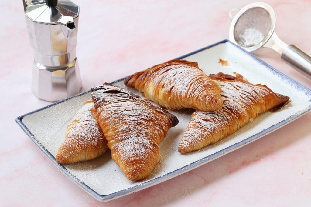 Italian Sfogliatelle (Sfogliatelle Ricce)