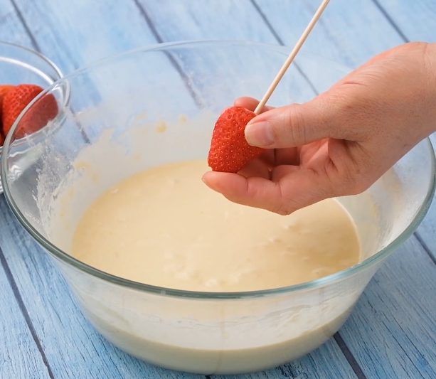 DeepFried Strawberries Recipe