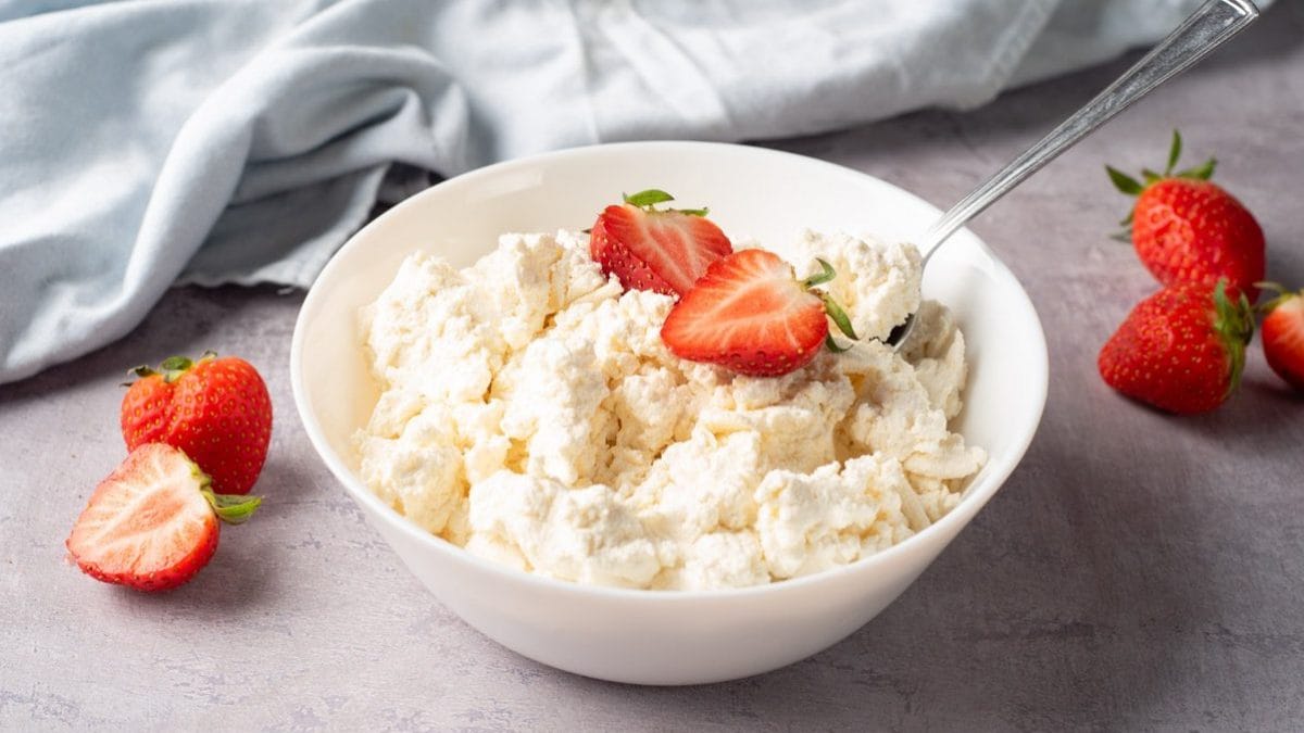 How to Make Cottage Cheese at Home
