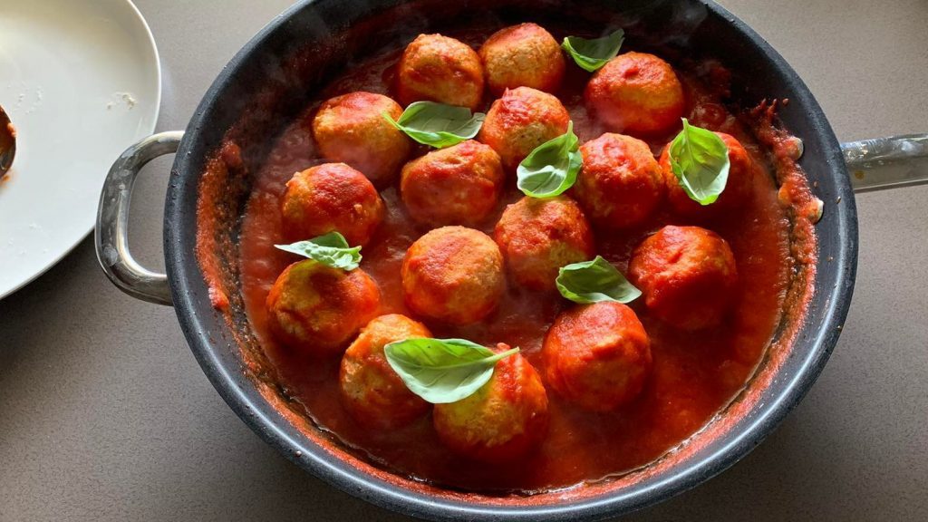 Ricotta Balls with Tomato Sauce Recipe