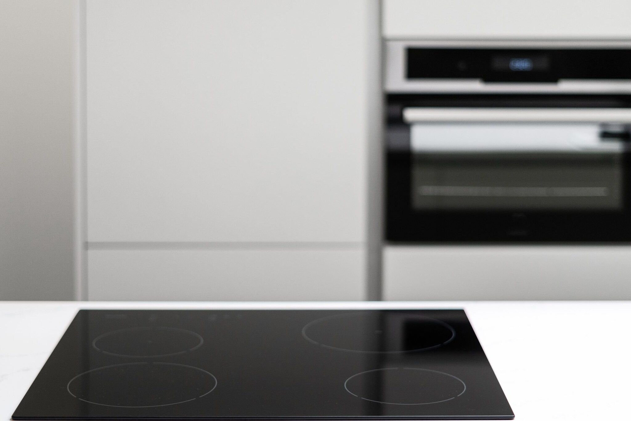Which Hob Is Better — Induction or Gas? Here's What You Should Consider