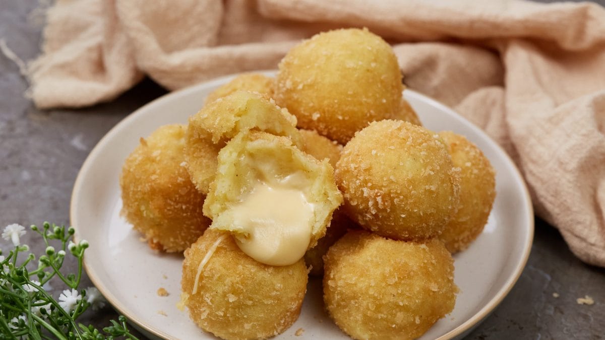 Fried Mashed Potato Sticks the tasty appetizer recipe