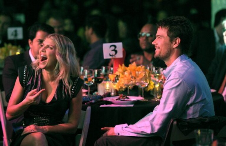 Fergie dei Black Eyed Peas e Josh Duhamel al complanno di APL.De.Ap Los Angeles, 2013. (Ph. by Michael Buckner/Getty Images for Charity Dreams)