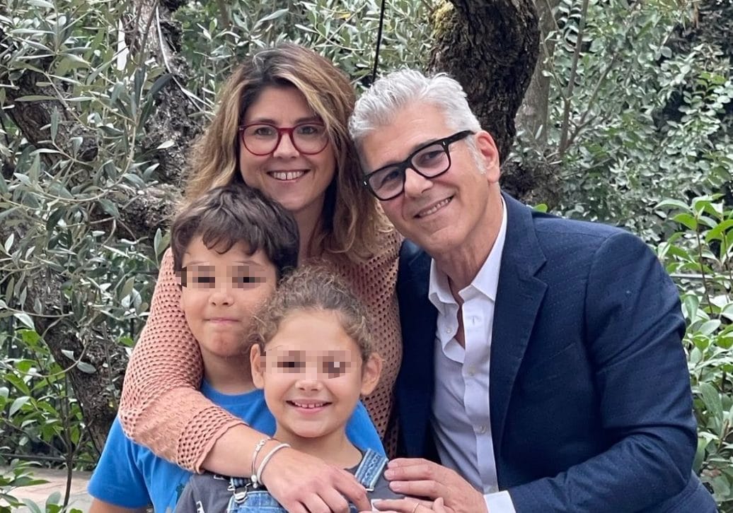 Michele Zarrillo con i figli Valentina, Luca e Alice (foto Instagram pubblicata nel 2023)