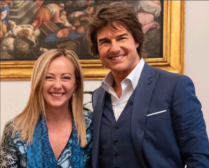 Tom Cruise incontra Giorgia Meloni, la premier: "Le mission impossible pane quotidiano del governo"