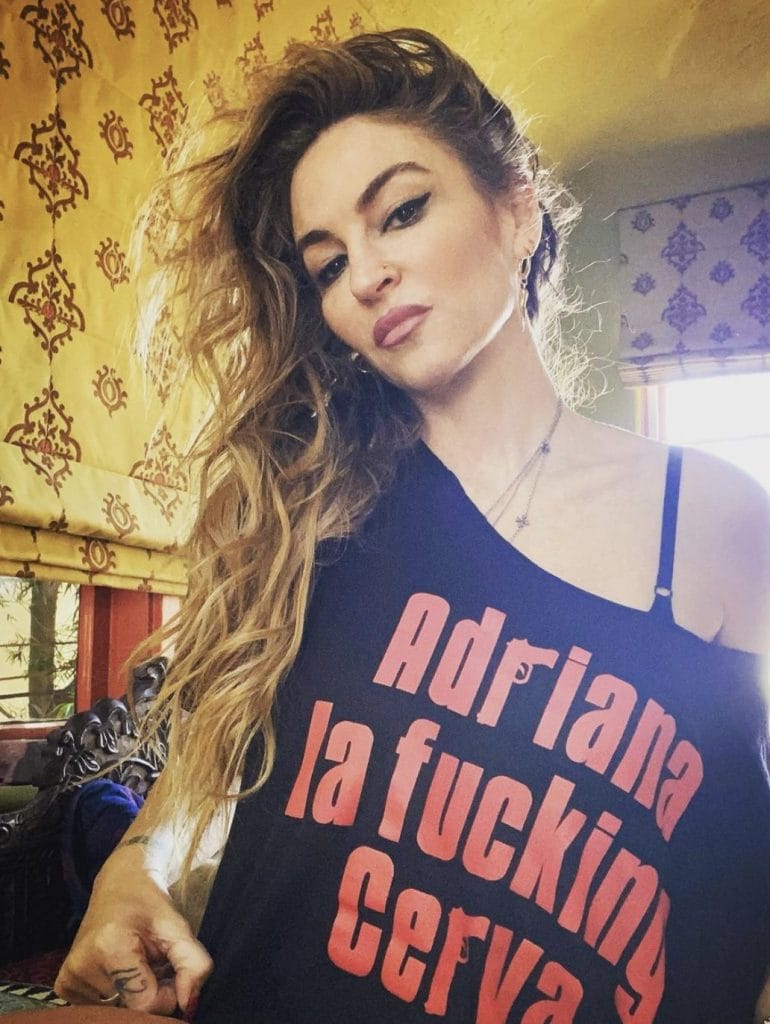 Era La Cerva nella serie dei Soprano, oggi Drea de Matteo va su