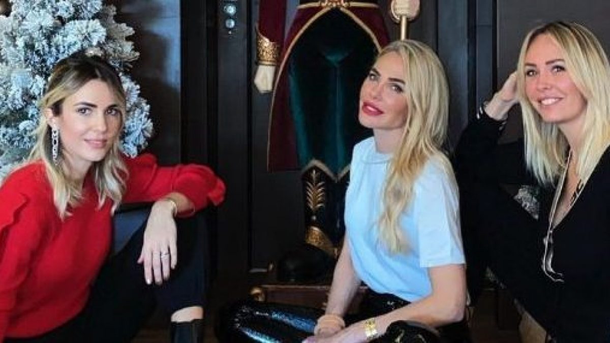 Chi Sono Le Sorelle Di Ilary Blasi Silvia E Melory Chi Sono Le Sorelle Di Ilary Blasi Silvia E Melory