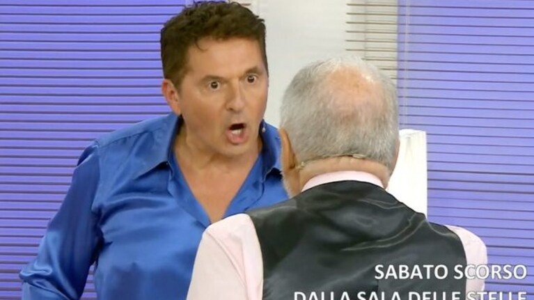La discussione dietro le quinte tra Antonio Caprarica e Teo Mammucari