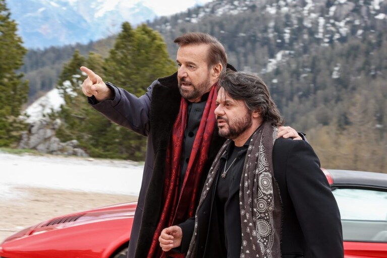 Christian De Sica e Lillo in una scena di Cortina Express.