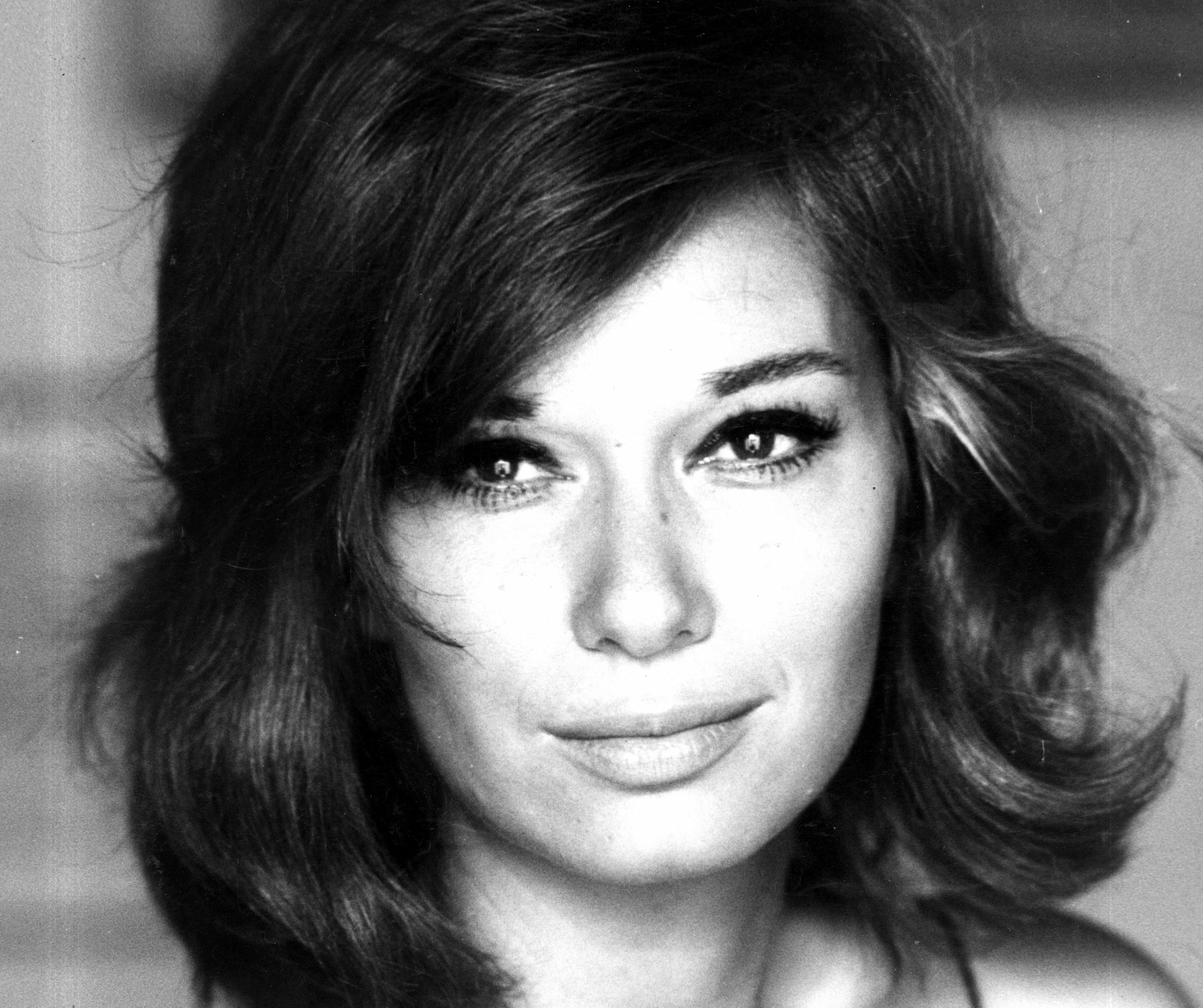 Addio a Lea Massari, morta a 91 anni l'attrice ribelle fino alla fine: funerali intimi e senza clamori