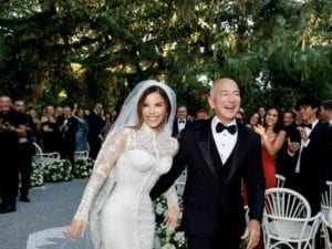 Jeff Bezos e Lauren Sanchez hanno detto sì, il matrimonio più discusso dell&#8217;anno celebrato a Venezia