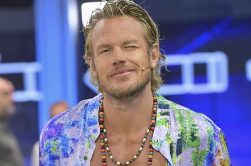 Daniel Nilsson, il Bonus di Avanti un altro, arrestato e accusato di maltrattamenti alla fidanzata