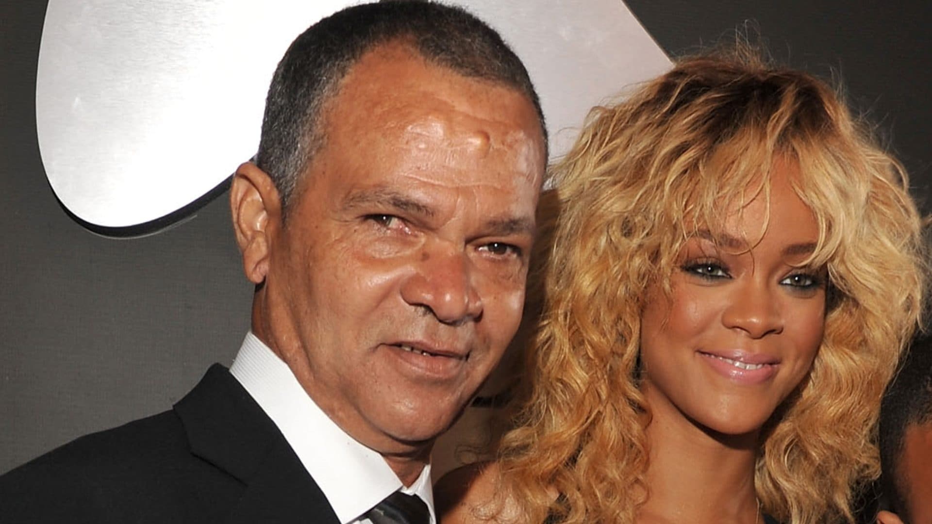 Morto a 70 anni Ronald Fenty, padre di Rihanna: rivelate le cause del decesso