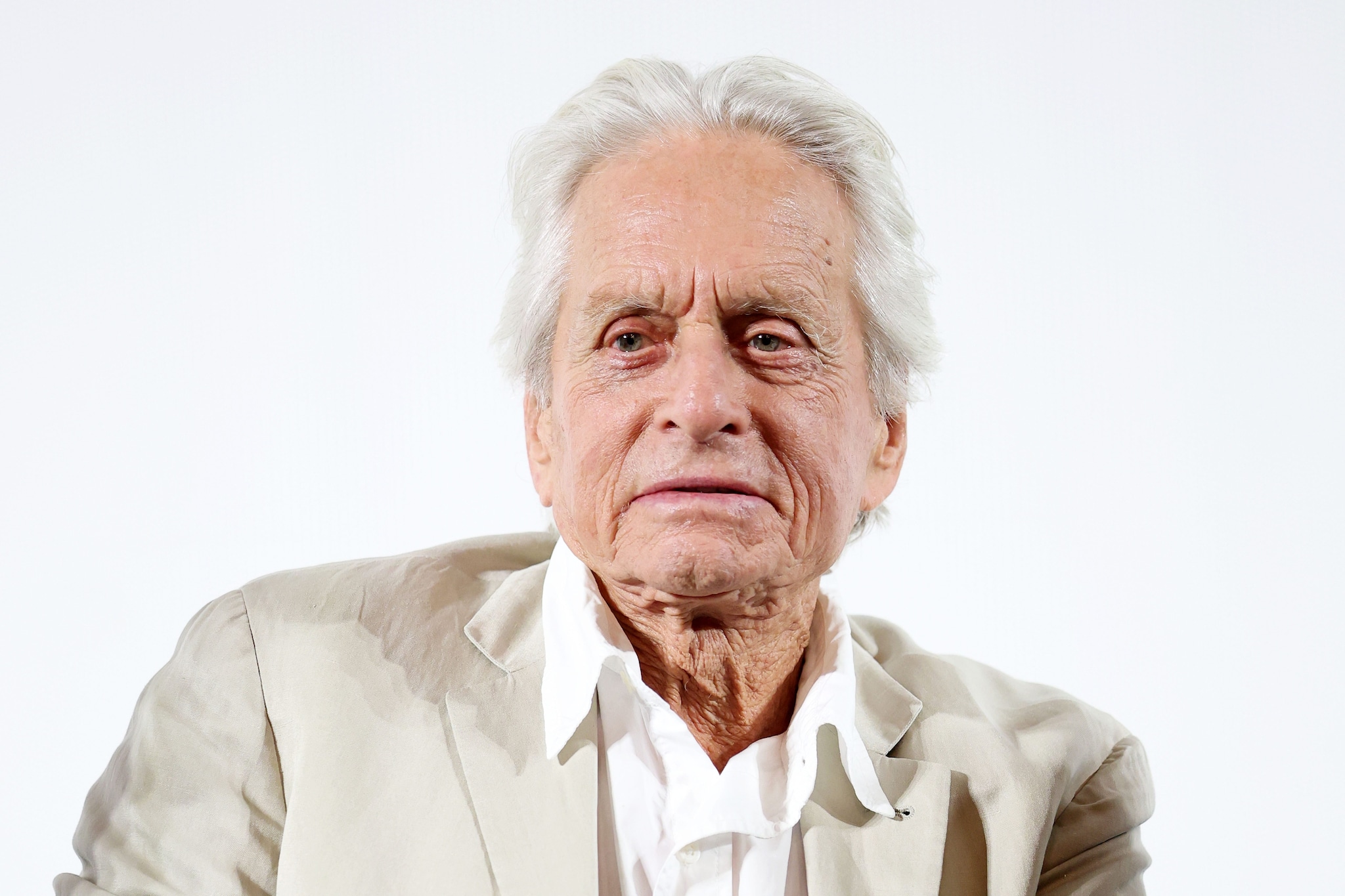 Michael Douglas annuncia il ritiro dalle scene: "Non voglio morire sul set"