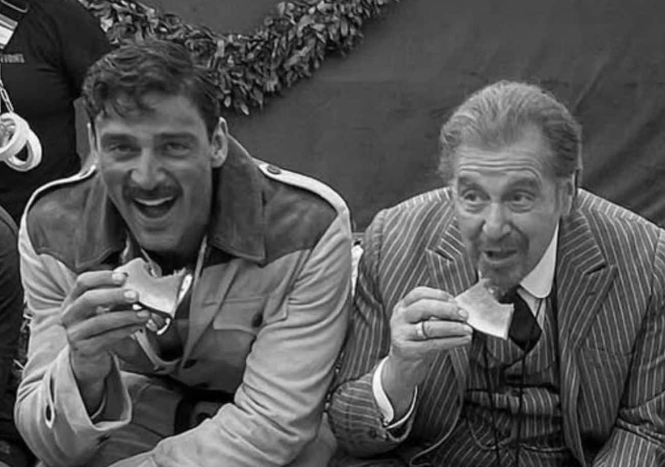 Michele Morrone e Al Pacino insieme sul set: l'anguria insieme dopo le polemiche di Belve