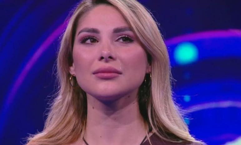 Chiara Cainelli costretta a chiudere il suo profilo Instagram: "Qualcuno sta comprando followers per danneggiarmi"