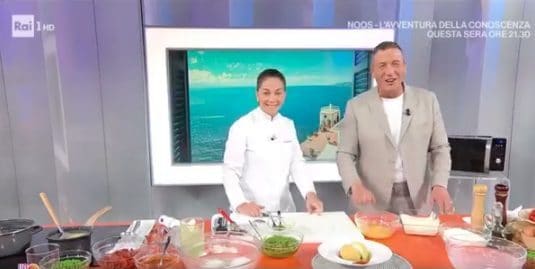 Gaffe della chef Rosanna Marziale a Unomattina Estate, l'invito al pubblico: "Inviatemi le vostre palle"