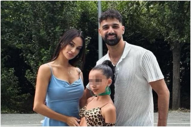 Francesca Tocca e Raimondo Todaro riuniti per amore della figlia Jasmine: la foto di famiglia