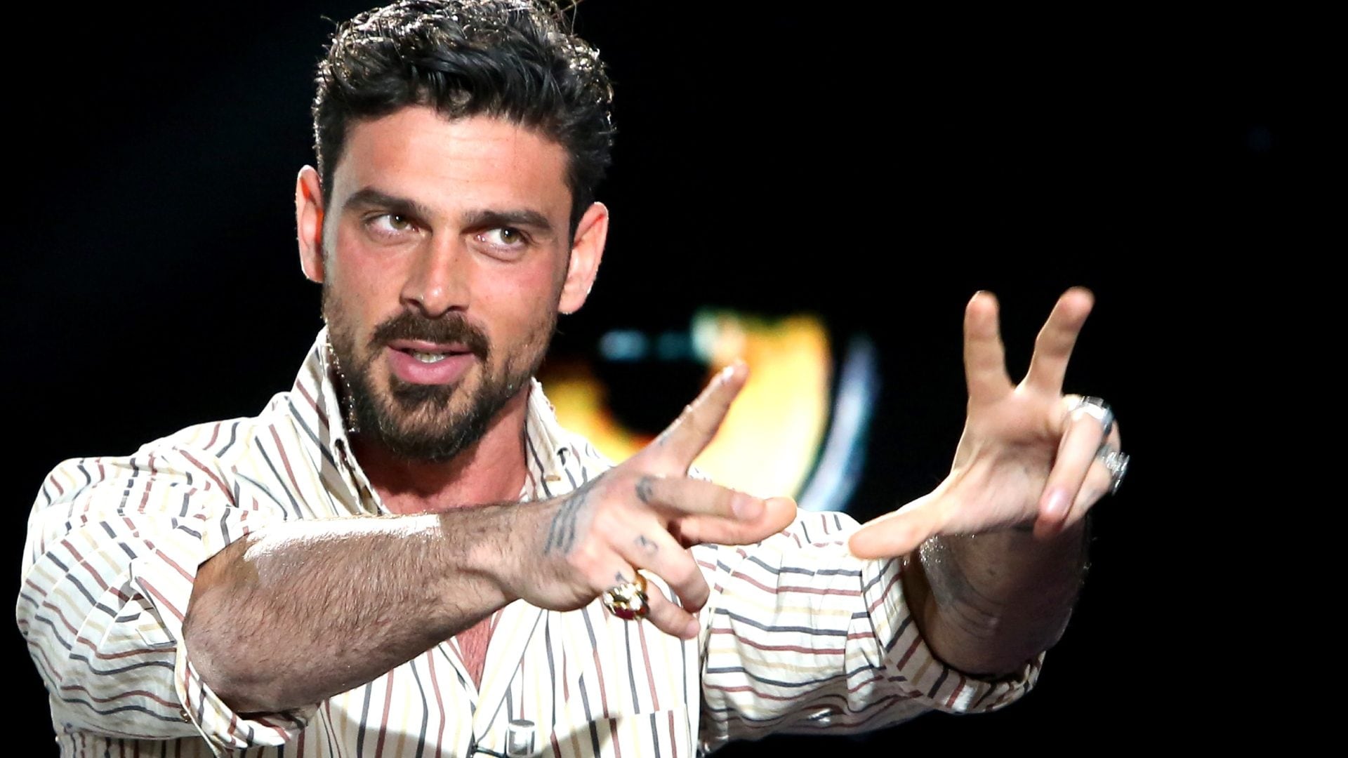 Michele Morrone sul circolino degli attori: "Ripeterei quanto detto a Belve. Giorgia Meloni mi ha ringraziato"