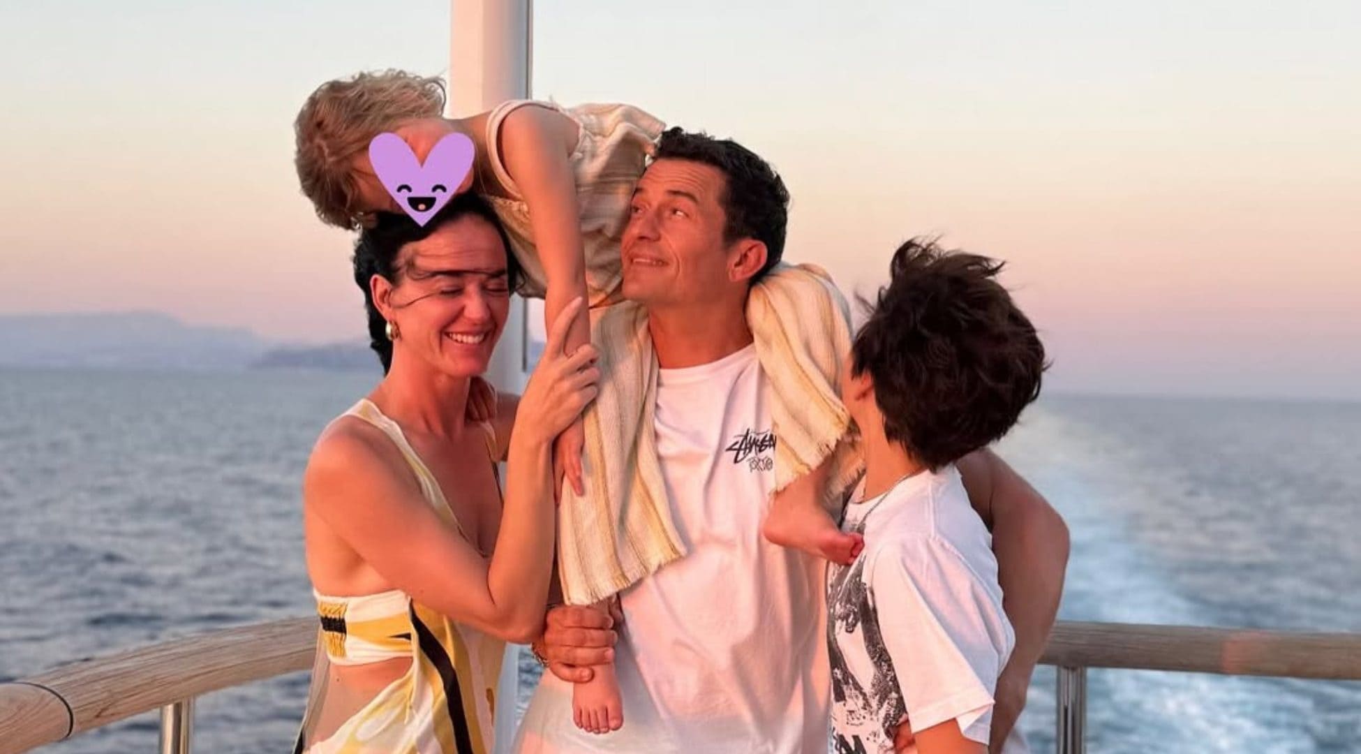 Orlando Bloom e Katy Perry in vacanza insieme dopo la separazione: lo yacht in Costiera Amalfitana