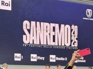 La discografia minaccia Sanremo di boicottare il Festival, ma il Sindaco prende tempo