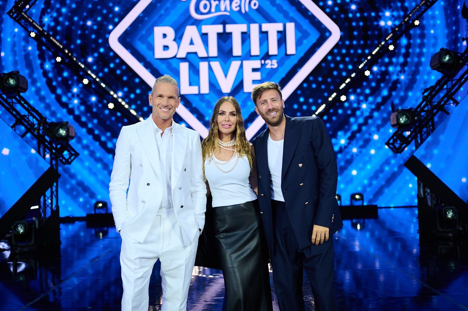 Battiti live 2025, la scaletta dei cantanti sul palco: stasera in tv l'ultima puntata su Canale 5