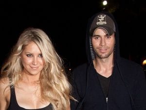 “Enrique Iglesias e Anna Kournikova genitori per la quarta volta”, le indiscrezioni sulla coppia